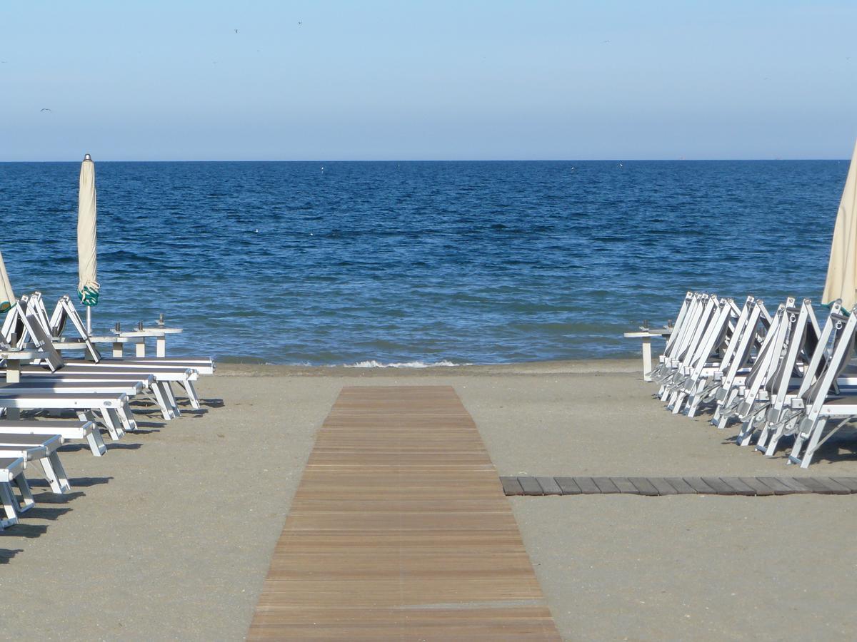 Hotel Sayonara Milano Marittima Eksteriør billede