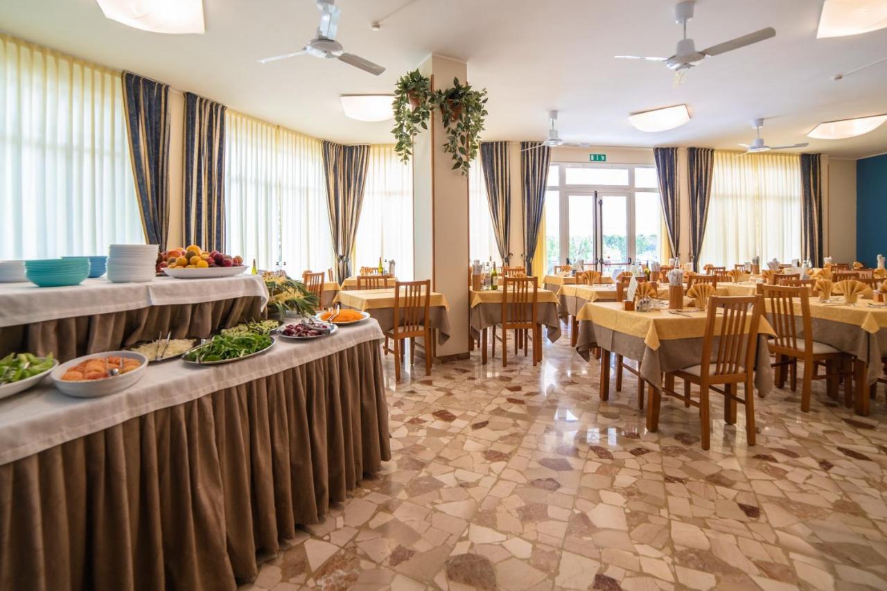 Hotel Sayonara Milano Marittima Eksteriør billede
