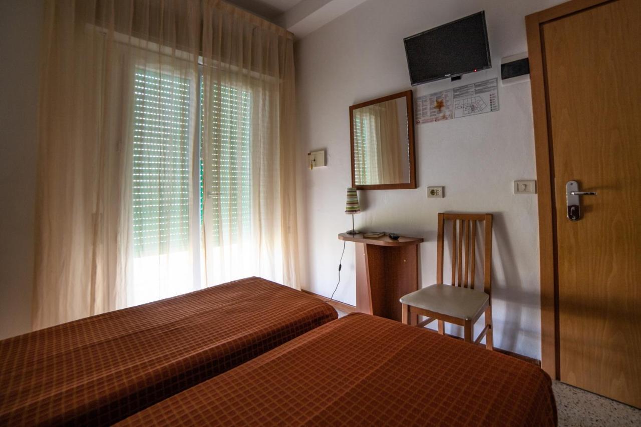 Hotel Sayonara Milano Marittima Eksteriør billede