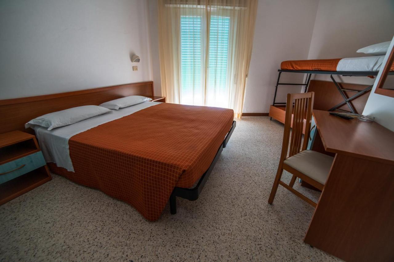Hotel Sayonara Milano Marittima Eksteriør billede