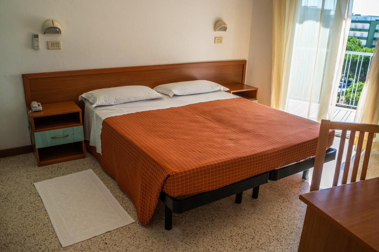 Hotel Sayonara Milano Marittima Eksteriør billede