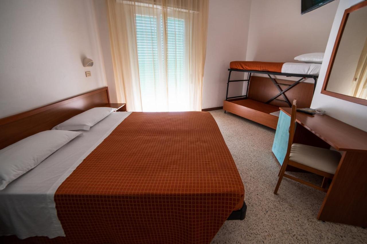 Hotel Sayonara Milano Marittima Eksteriør billede