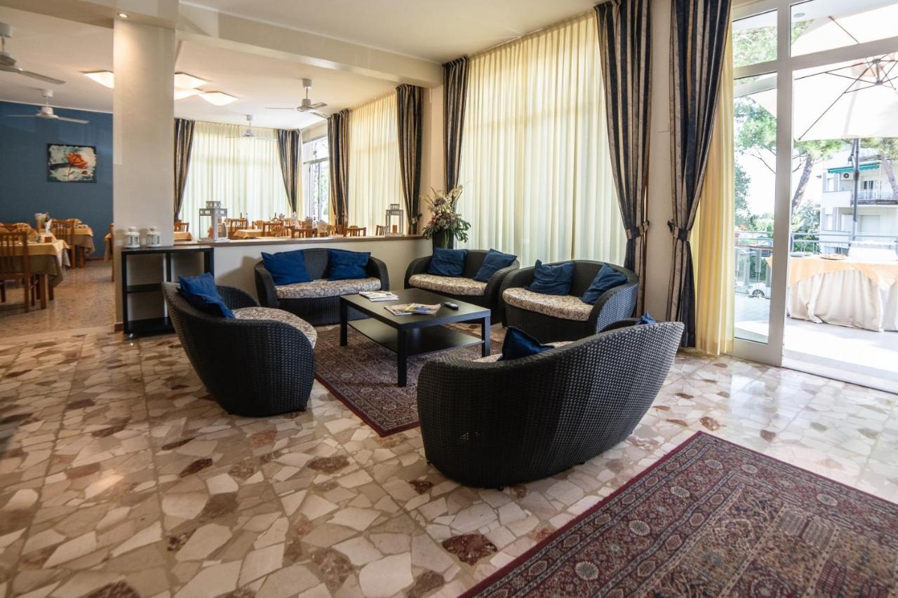 Hotel Sayonara Milano Marittima Eksteriør billede