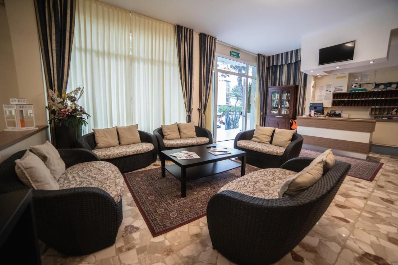 Hotel Sayonara Milano Marittima Eksteriør billede