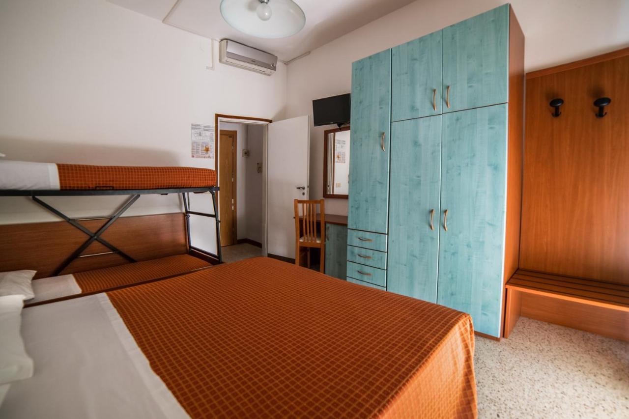 Hotel Sayonara Milano Marittima Eksteriør billede